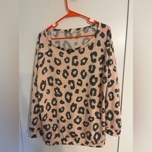 Light pink, leopard long sleeve